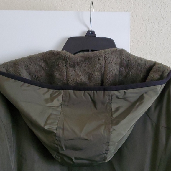 Jacket - Picture 5 of 7